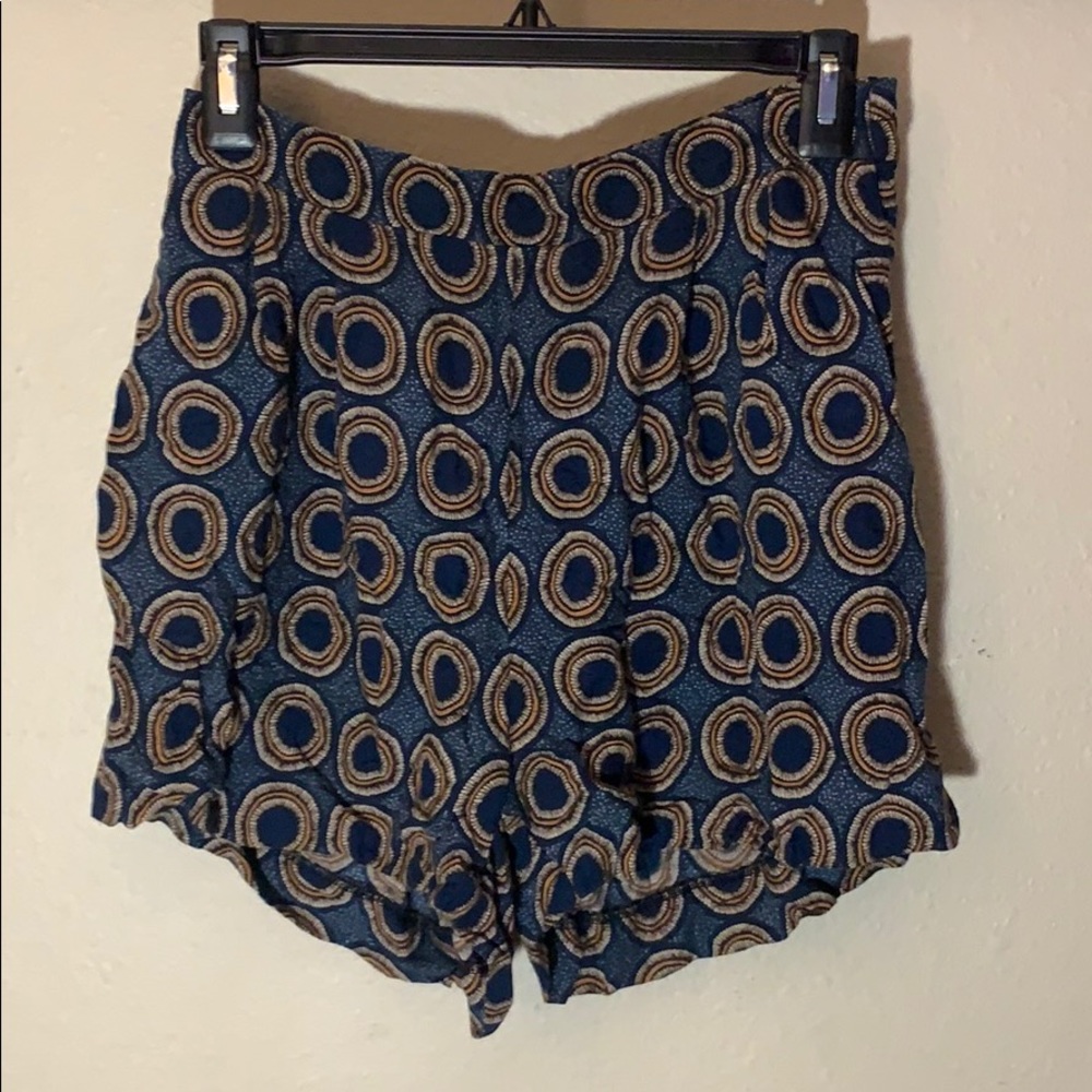 H&m shorts size 6 4 2 high waisted